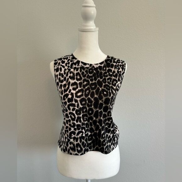 Long  crop tank - Picture 1 of 5